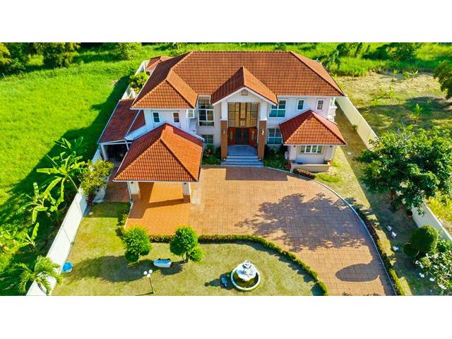 คลองสามวา5นอน ให้เช่าคฤหาสน์ 2 ชั้น ตลาดนิมิตใหม่ 2.1กม. พูลวิลล่