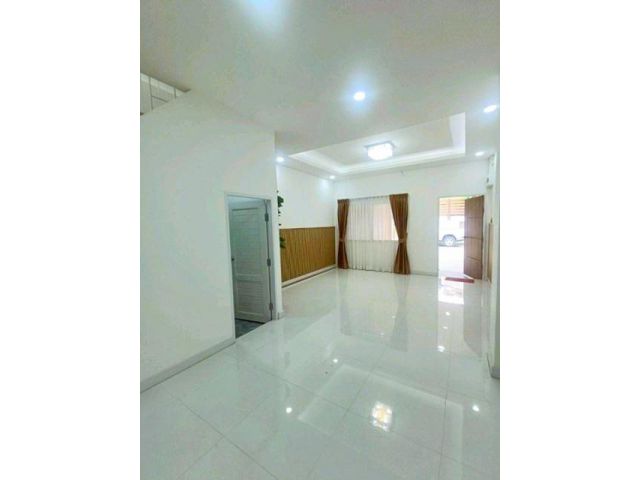 Central EastVille4.45กม.รามอินทรา 190ม.โรงเบียร์เยอรมันตะวันแดง