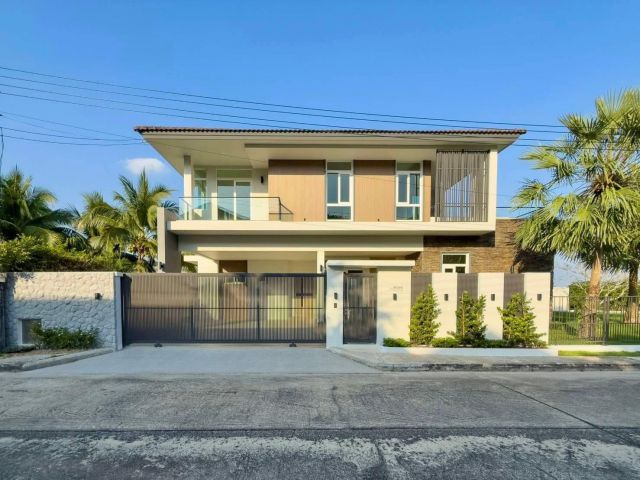 88 Land & House Hillside เนื้อที่ 158.9 ตรง.วา ขาย 19.9 ล้าน