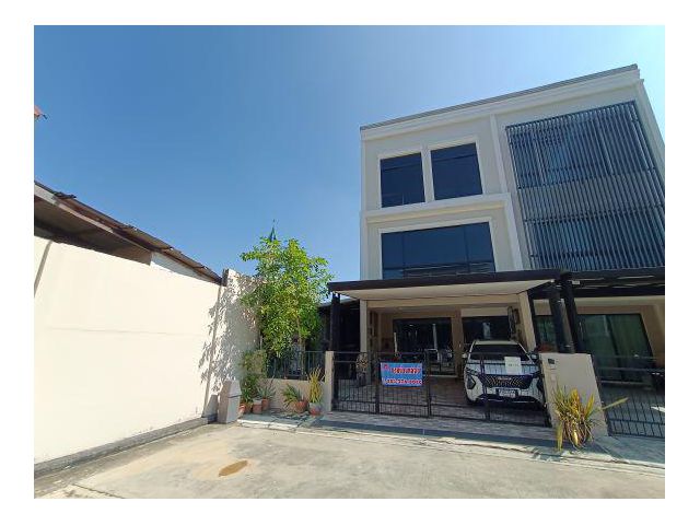 ขาย ทาวน์โฮม 3 ชั้น 32 ตารางวา โครงการคิว ไพร์ม สุขุมวิท 77 อ่อนนุช 46 หลังมุม พระโขนง