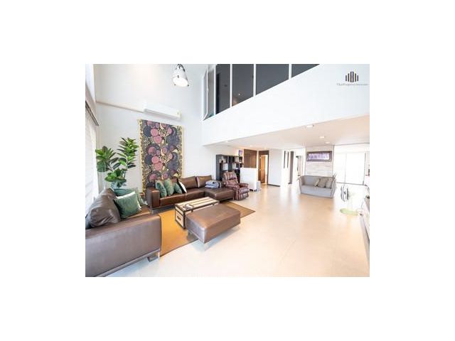 ขายคอนโดธนาซิตี้ เพรสทีจ คอนโดมิเนียม 2 ชั้น ขนาด 428.18 ตร.ม.