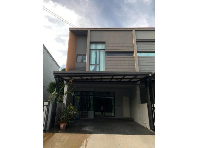 CH1153 ให้เช่า ให้เช่าทาวน์โฮม เวิร์ฟพระราม 9 ย่านกรุงเทพกรีฑา