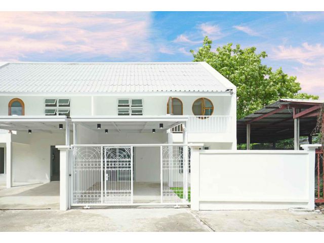 ทาวน์เฮ้าส์หมู่บ้านสุดจิตต์นิเวศน์ แปลงมุม