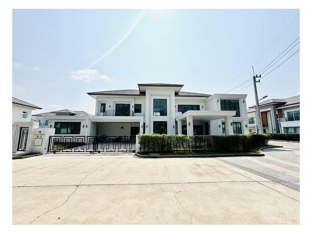 ขายบ้านเดี่ยวสองชั้น หมู่บ้านวิลลาเรส #villares เอกชัย-บางบอน ขนาด 140 ตร.วา ต่อเติมเต็มพื้นที่ ต.โคกขาม สมุทรสาคร