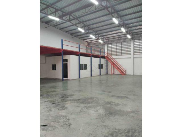 ให้เช่าโกดัง 300 ตร.ม - 1300 ตร.ม ย่านลาดกระบัง ใกล้นิคมลาดกระบัง