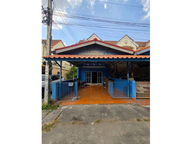 ขายทาวเฮ้าส์2ชั้น หมู่บ้าน ประภัสสรเนเชอรัลปาร์ค ใกล้เครือสหพัฒน์ จังหวัดชลบุรี