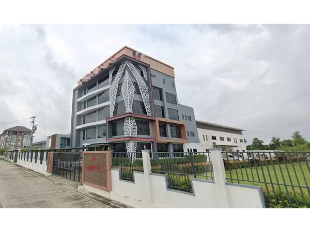 ขาย อาคารสำนักงาน 5 ชั้น ซอยหทัยราษฎร์ 61 พร้อมโรงงาน 2 ชั้น