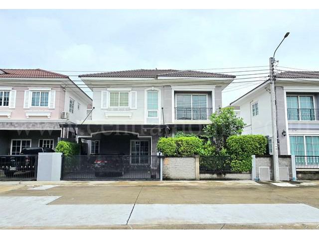 ลดราคา บ้านแฝด โกลเด้น นีโอ แจ้งวัฒนะ - เมืองทอง ถูกสุดในโครงการ