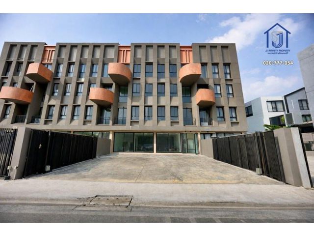 ขายโฮมออฟฟิศ 3.5 ชั้น บริทตัน ซอยลาดพร้าว 41 แยก 16 พร้อมลิฟต์ส่วนตัว ใกล้MRT สถานีภาวนา