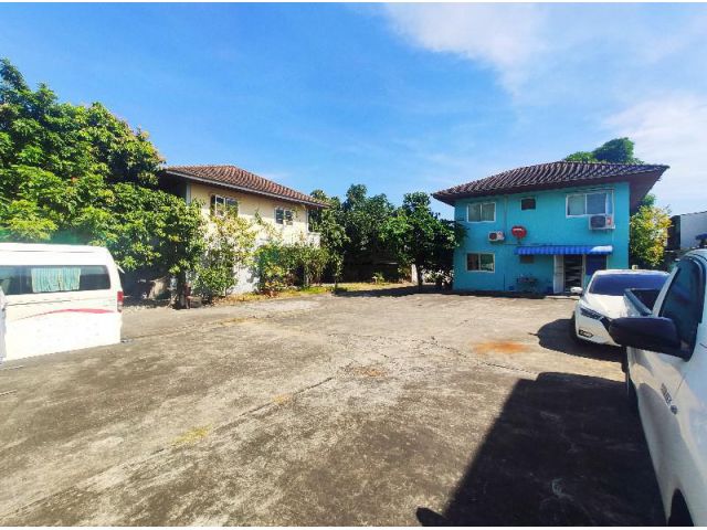 ขาย บ้านเดี่ยว 2 ชั้น 2 หลัง 7 ห้องนอน บนที่ดิน 1 ไร่ ในซอย หทัยราษฎร์ 11 แขวงมีนบุรี เขตมีนบุรี กรุงเทพ