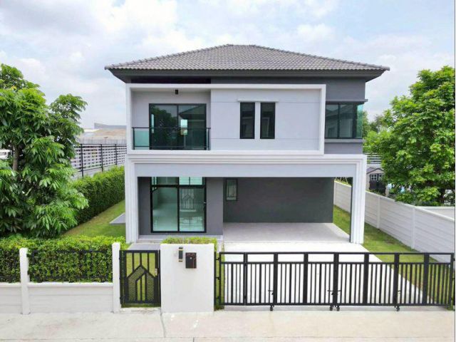 Grand  Britania วงแหวน - รามอินทรา  เนื้อที่ 80 ตร.ว 4 ห้องนอน 3 ห้องน้ำ แขวงสามวาตะวันตก เขตคลองสามวา กรุงเทพฯ