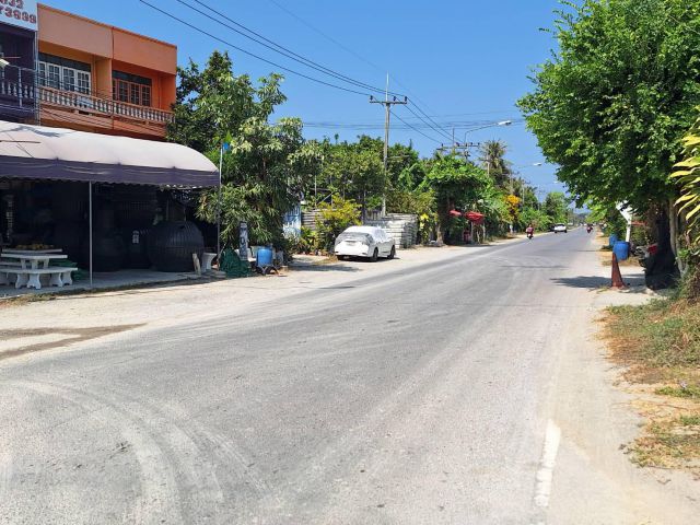 ขายที่ดินเปล่า 250 ตรว. ติด อบต.บ้านกุ่ม อ.เมือง จ.เพชรบุรี