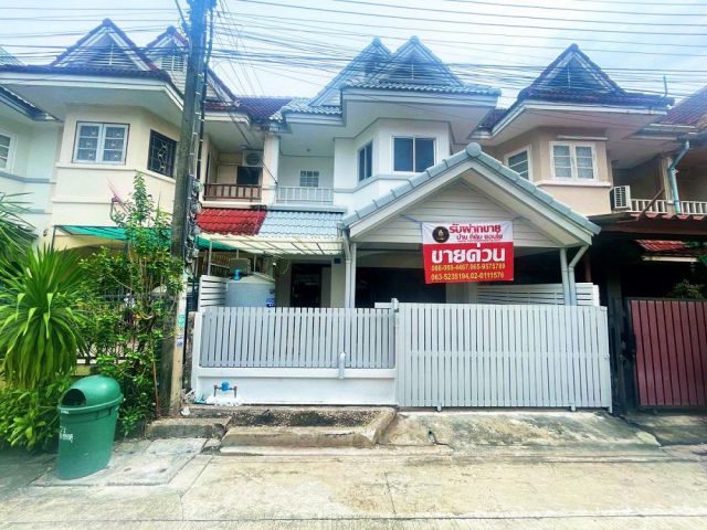 ขายทาวน์โฮม 2ชั้น รีโนเวทใหม่ หมู่บ้านเฟิร์สโฮม ซ.ร่วมมิตรพัฒนา แยก7