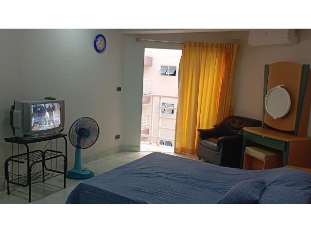 To sell Exclusive 1-Bed Room Jomtien Condominiun beside of Jomtien Beach