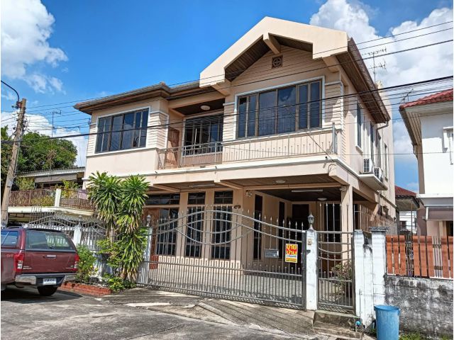 ขายถูกมาก!! บ้านเดี่ยว 2 ชั้น+ชั้นลอย ทำเลทอง ซ.ศรีบูรพา 10 คลองจั่น บางกะปิ ใกล้แยกนิด้า เดอะมอลล์  รถไฟฟ้าฯ