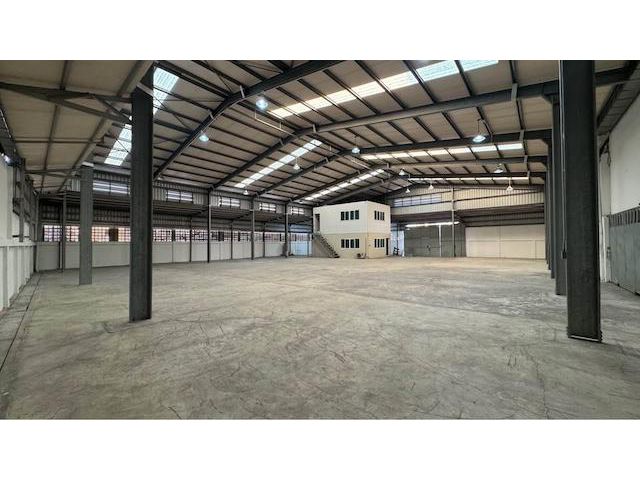 BST1012 ให้เช่าโกดัง 840 ตร.ม. กลางเมือง ซอยลาดพร้าว 87