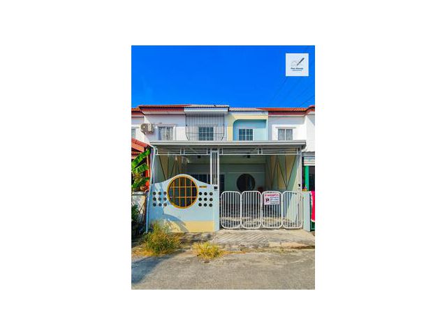 ขาย ทาวน์เฮ้าส์ 2ชั้น 4ห้องนอน ย่านหนองจอก มบ.กิตติชัยวิลล่า11 ถ.มิตรไมตรี6/1 บ้านหน้ากว้าง มีห้องนอนชั้นล่าง รีโนเวทใหม