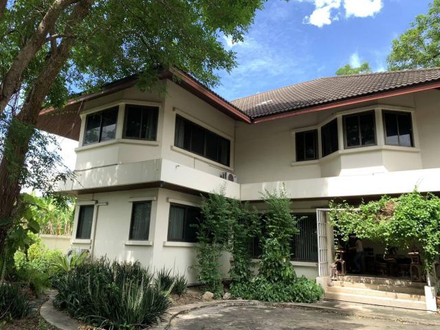 ขายบ้านเดี่ยวหลังใหญ่ 353 ตรว. สุขาประชาสรรค์ 1 ซอย 5 ปากเกร็ด นนทบุรี - ทำเลดี ใกล้ทางด่วน รถไฟฟ้า