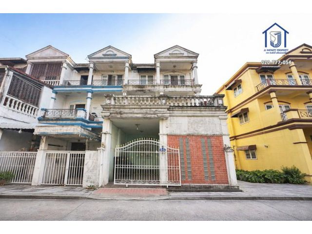 ขายและให้เช่าทาวน์โฮม 3 ชั้น หมู่บ้านกรุงทอง 5 ซอยนวมินทร์ 111 แยก 1 หลังมุม ใกล้ทางด่วนรามอินทรา