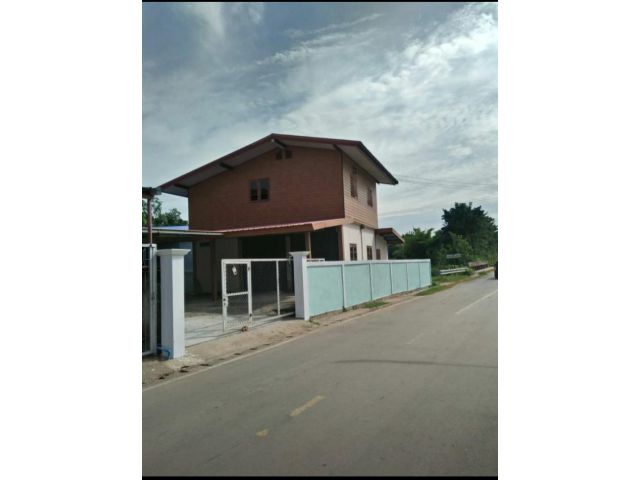 ขายบ้านสองชั้นพร้อมที่ดิน 80 ตารางวา