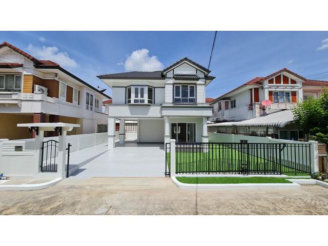 ขายมณีรินทร์ เอ็กซ์คลูซีฟพาร์ค เพียv 3.69 ล้าน