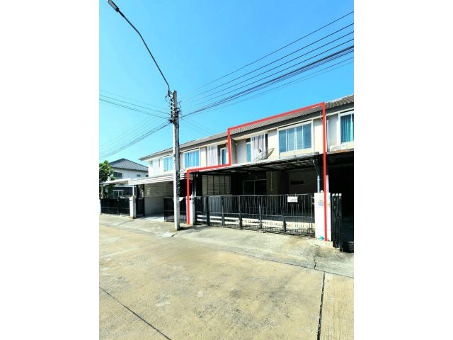 ขายถูก! ทาวน์โฮมแถวคู้บอน (ซอยกาญจนาภิเษก6/1) : หมู่บ้านพฤกษาวิลล์ 89 รามอินทรา-วงแหวน(ใกล้ห้างแฟชั่นฯ) แขวงท่าแร้ง เขตบางเขน กรุงเทพ 10220)