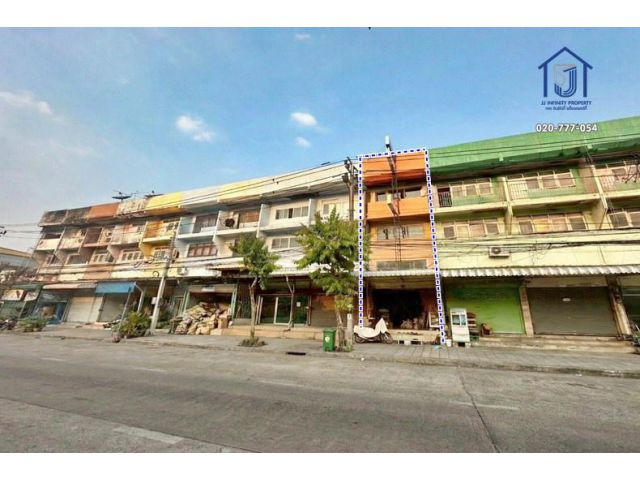 ขายอาคารพาณิชย์ 3 ชั้น 18 ตารางวา ติดถนนสวนสยาม ใกล้รถไฟฟ้าสายสีเหลือง