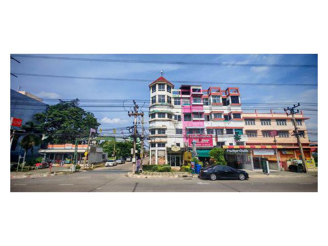 ขายด่วน! อาคารพาณิชย์ 4.5ชั้น ติดถนนใหญ่8เลน “กลางเมืองปทุม” ทำเลเงินล้าน