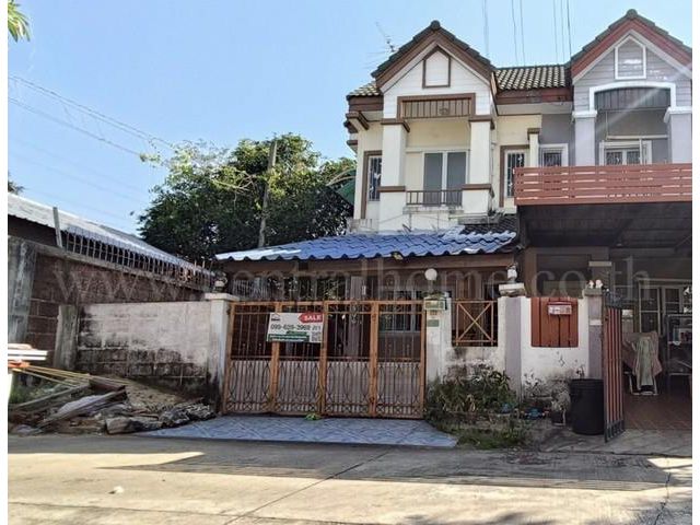 ทาวน์เฮ้าส์ บ้านกฤษณา ซอยร่มเกล้า 12 มีนบุรี หลังริม ทำเลดี