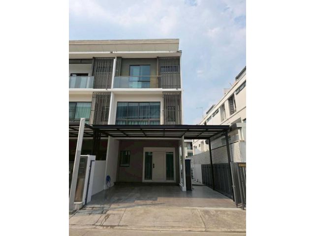 ขายโฮมออฟฟิศ 3 ชั้นหลังริม 31 ตร.ว. The Landmark เอกมัย-รามอินทรา