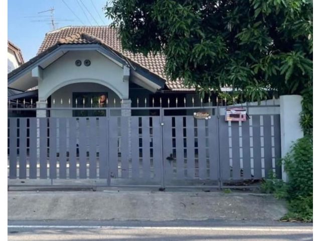 ให้เช่าบ้านชั้นเดียว หมู่บ้านบัวทองเคหะ ถนนบางกรวยไทรน้อย นนทบุรี