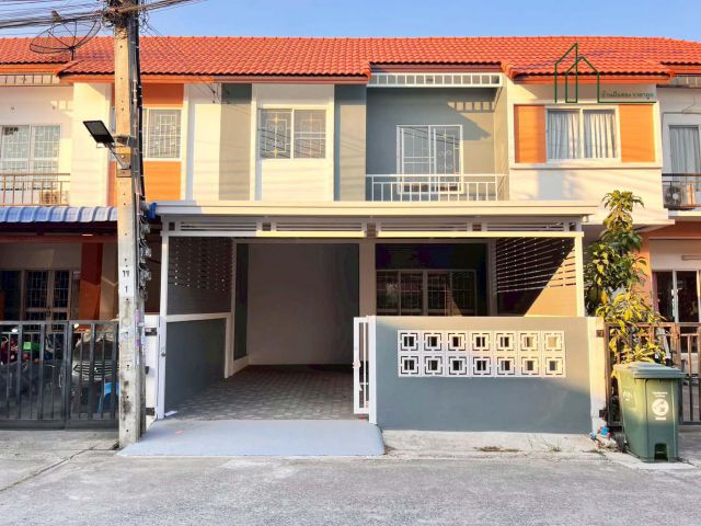 ทาวน์เฮ้าส์ ม.ชายคลอง ถนนเทพารักษ์ พร้อมอยู่