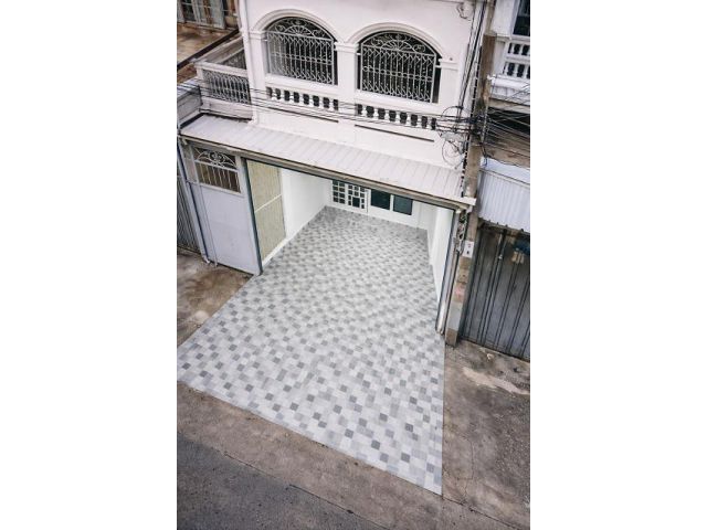 เซ็นทรัล พระราม 3 สาธุประดิษฐ์17- BTS ช่องนนทรี 3 ชั้นพร้อมดาดฟ้า