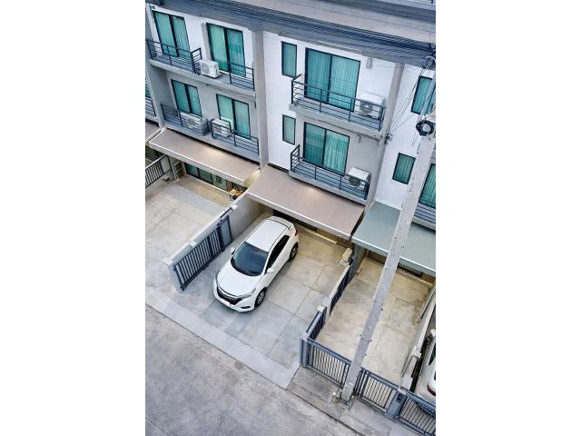 ราชพฤกษ์ พระราม 5 เฟอร์ฯครบ ถ.พิบูลสงคราม นครอินทร์ ให้เช่าทาวน์