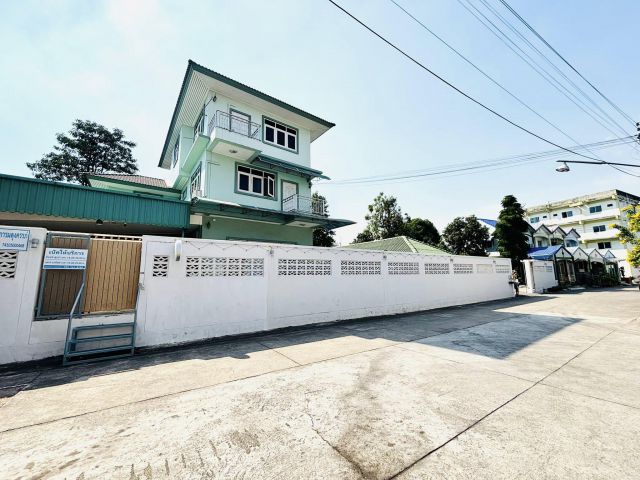 ขายบ้านเดี่ยว 3 ชั้น 180.6 ตร.วา ต.ท่าทราย อ.เมือง จ.สมุทรสาคร คลองครุ-ศรีเมือง