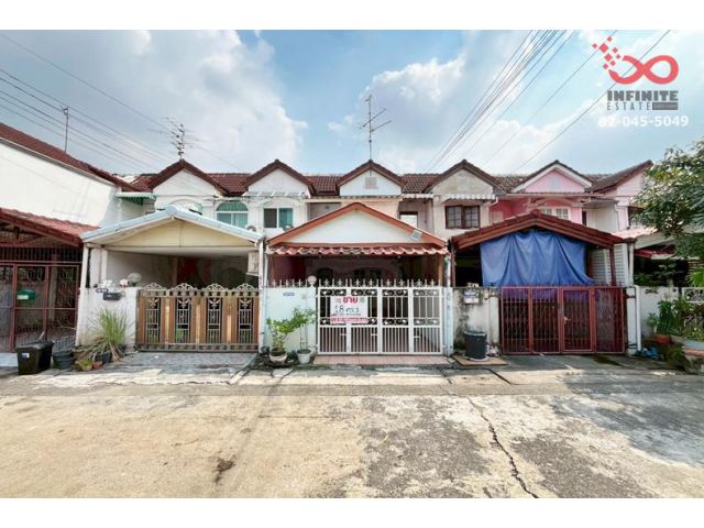 ขายทาวน์เฮาส์ ม.กรุงทอง นวมินทร์ 111 พร้อมอยู่ 2 ชั้น 18 ตรว.ใกล้ BTS สีชมพู