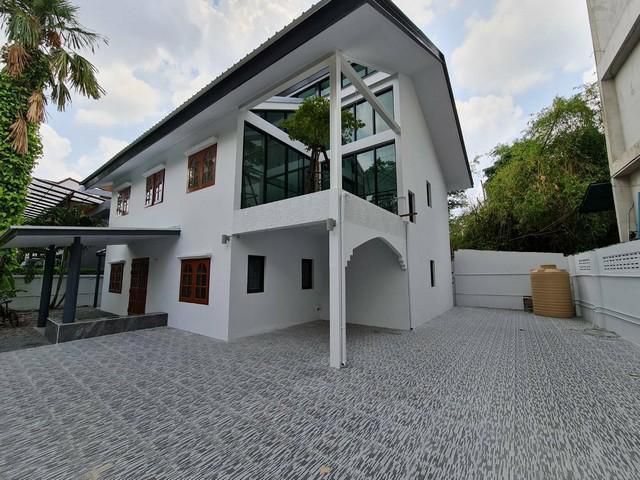 บ้านเดี่ยว2ชั้น 200 ตร.ม.ย่านโชคชัย4ลาดพร้าวใกล้MRTโชคชัย4ใกล้นาค