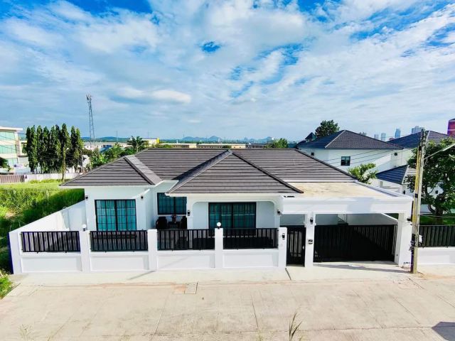 ขายบ้านเดี่ยวพูลวิลล่า สร้างใหม่ TW.Gargen hill ห้วยใหญ่ตรงข้ามอัยการ พร้อมเข้าอยู่ เฟอร์นิเจอร์และเครื่องใช้ไฟฟ้าครบครั