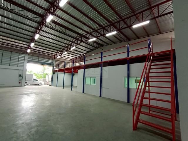 ให้เช่าโกดัง 300 ตร.ม - 1300 ตร.ม ย่านลาดกระบัง ติดเลียบมอเตอร์เ