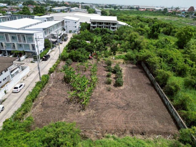 ขายที่ดินแปลงสวย 2 แปลง ถมแล้ว ขนาดเริ่มต้น 151 ตร.ว. ซอยวัดสลักเหนือ ปากเกร็ด ใกล้สถานีรถไฟฟ้าอิมแพค เมืองทองธานี