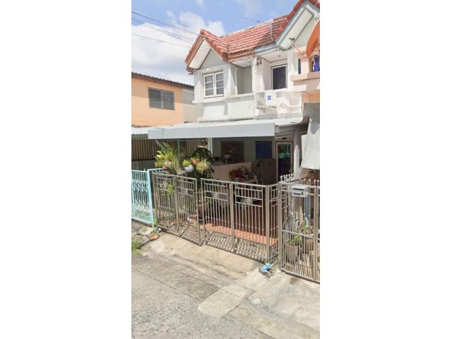 ขายทาวน์เฮ้าส์ 2 ชั้น 16 ตร.ว ม.สวนทิพย์ คลองลำเจียก 12 นวลจันทร์ บ้านสวยสภาพดี รีบขายด่วน