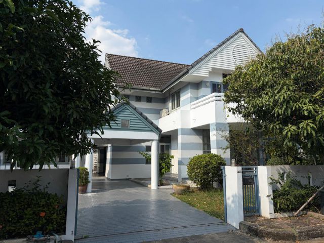 ให้เช่าบ้านเดี่ยว หมู่บ้านโฮมเพลส รามคำแหง 140 พร้อมเข้าอยู่ ทำเลดี เดินทางสะดวก ใกล้รถไฟฟ้าสายสีส้ม