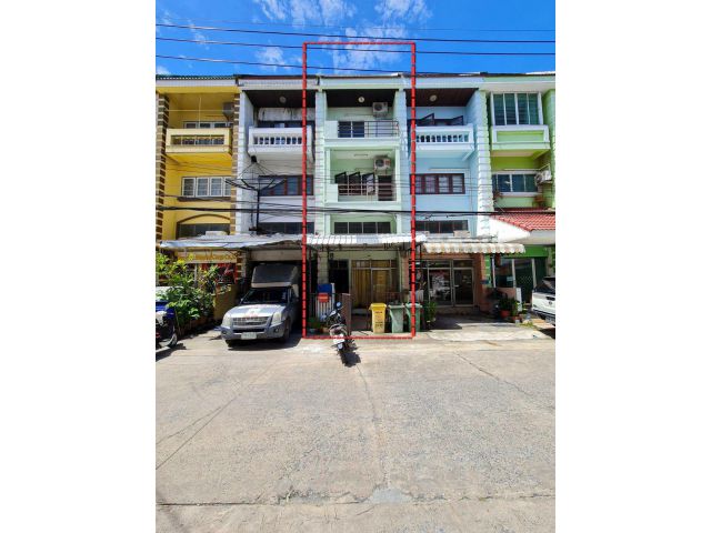 ขาย อาคารพาณิชย์ไทรม้า-ท่าอิฐ 3.5 ชั้น ม.เพชรดา ไทรม้า-ท่าอิฐ พร้อมธุรกิจหอพัก ถนนท่าอิฐ-ไทรม้า อ.เมืองนนทบุรี นนทบุรี