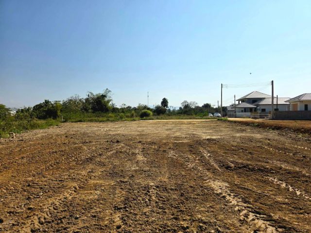 ขาย] ที่ดินสวยสันกำแพงสายใหม่ 277 ตร.ว.  ตร.ว.ละ 6,000.- เหมาะทำบ้านสวน บรรยากาศดี สาธารณูปโภคครบ น้ำไม่ท่วม พร้อมโอน!