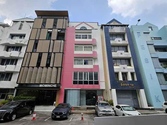 พื้นที่ออฟฟิศให้เช่า ขนาด 100 ตรม. ถ.รัชดาภิเษก ห้วยขวาง ชั้น 1,2