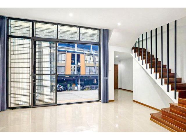 MRT ศรีรัช ให้เช่าทาวน์โฮม 3.5  แจ้งวัฒนะ 33-37  MRT เมืองทองธานี