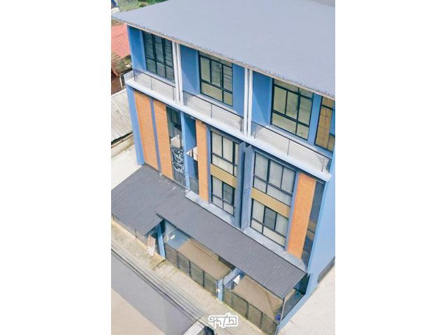 เซ็นทรัลแจ้งวัฒนะ 1.6  MRT เมืองทองธานี  900 ม.ทาวน์โฮม 3.5 ชั้น