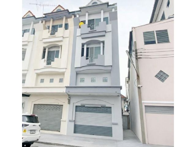 Lotus อาคารพาณิชย์ 3.5 ชั้น Big C เคหะร่มเกล้า 150 ม. 7-Eleven 5