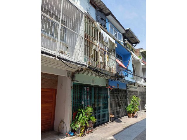 ให้เช่า ทาวน์เฮ้าส์ 3 ชั้น ทำเลทอง ใจกลางจันทน์เก่า-ใกล้ BRT ทางด่วน ห้างดังครบ