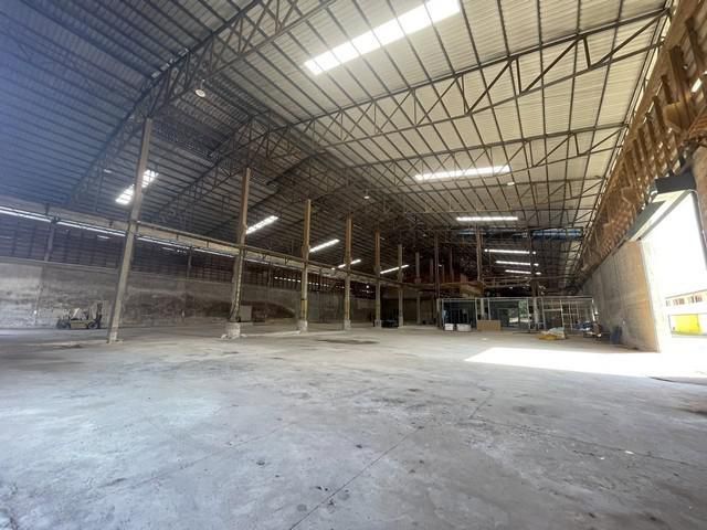 พื้นที่สีม่วง 2,640 ตรม รถใหญ่เข้าได้ ถนนเส้นสุพรรณบุรี-บางบั